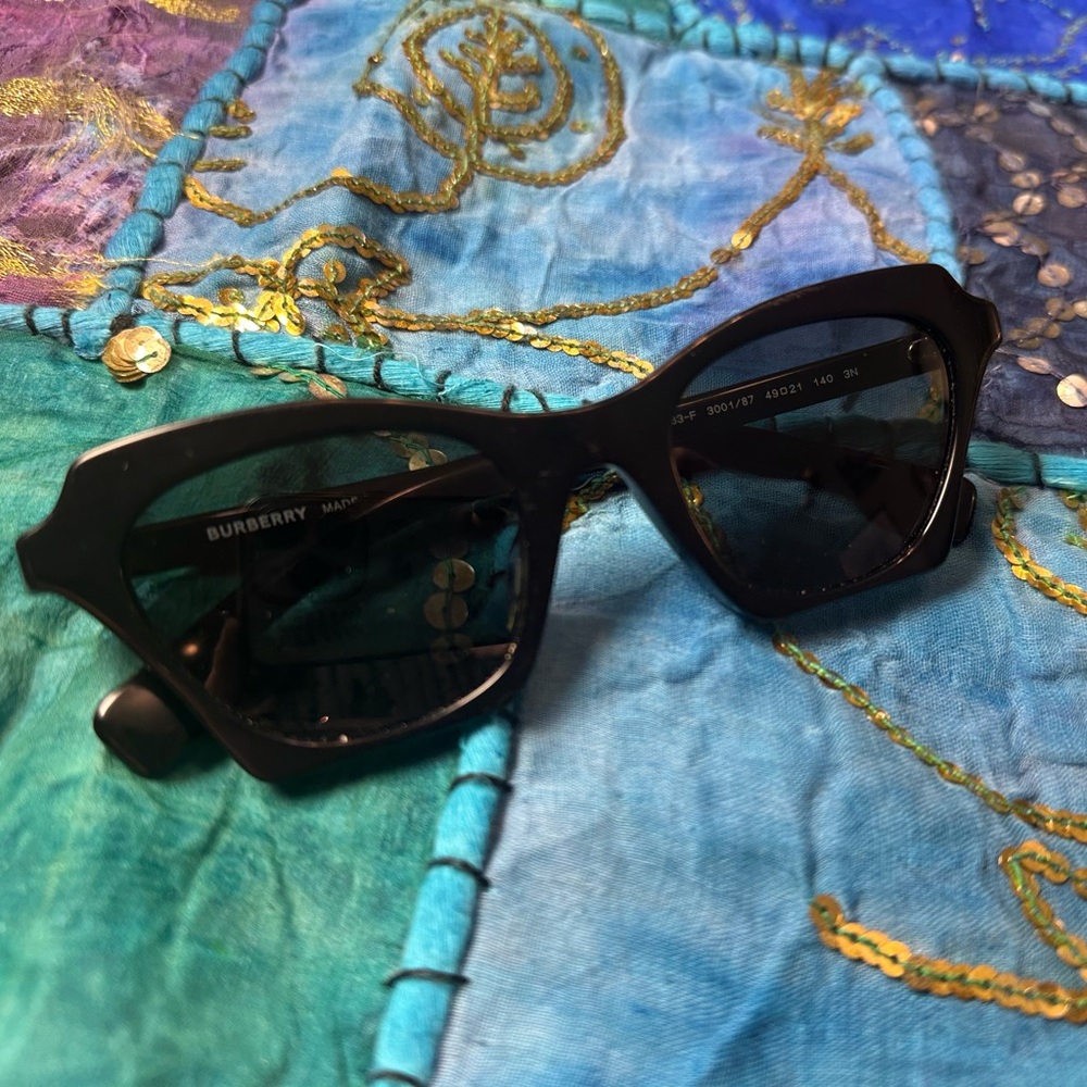 burberry sunglasses